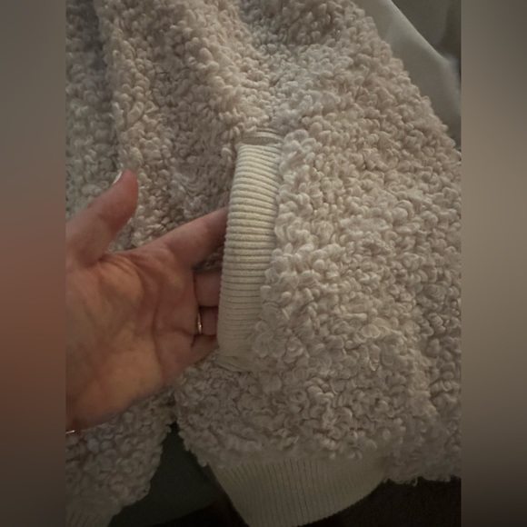 Universal Thread Zip Up Fuzzy Jacket Women’s L - Picture 4 of 5